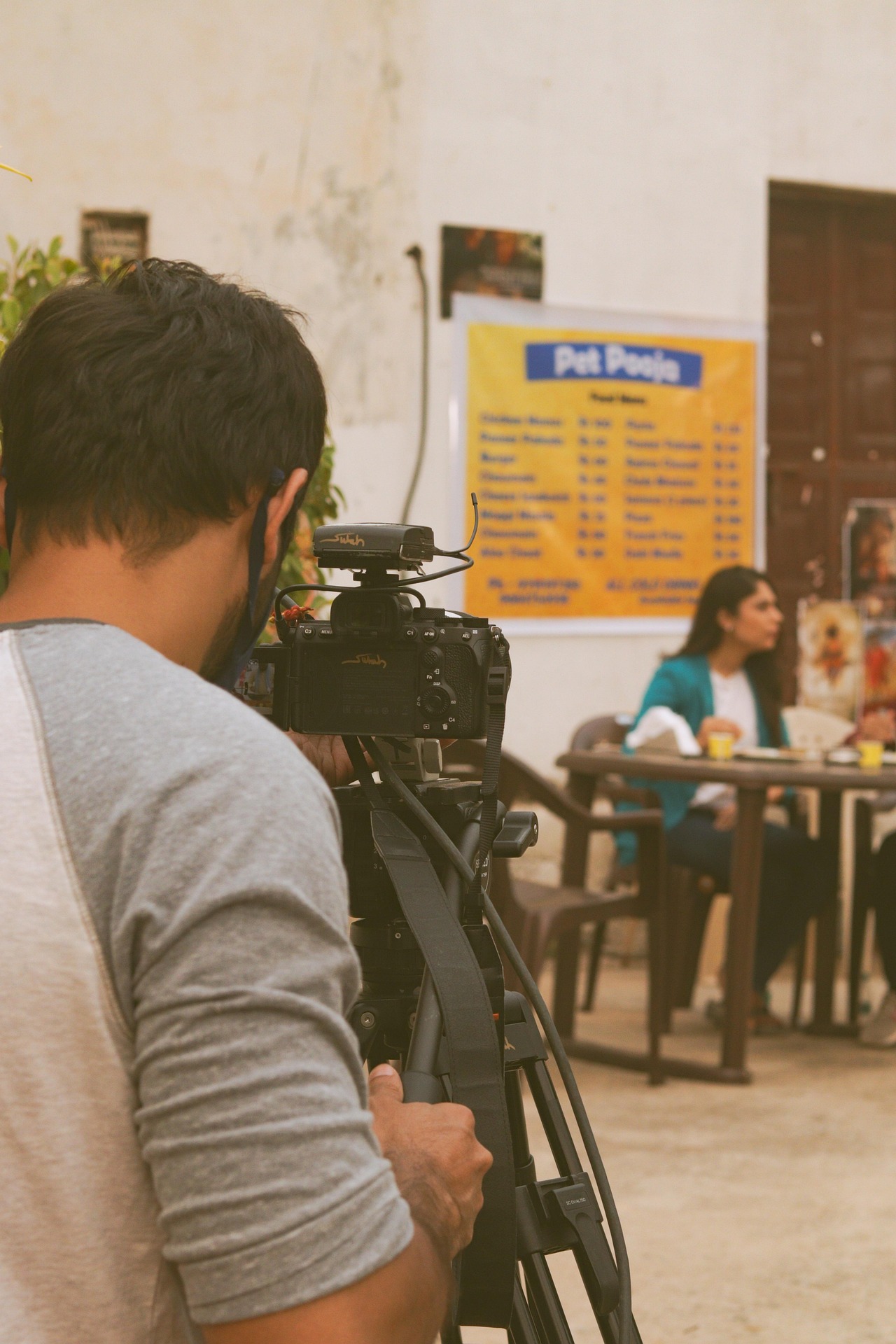 behind-the-scenes-7135326_1920